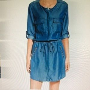 Kut From The Kloth Denim Blue Chambray Roll Tab sleeve Sz S